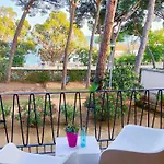 Con Amplia Terraza Y Vistas Al Mar A 150 Metros De La Playa Апартаменты *